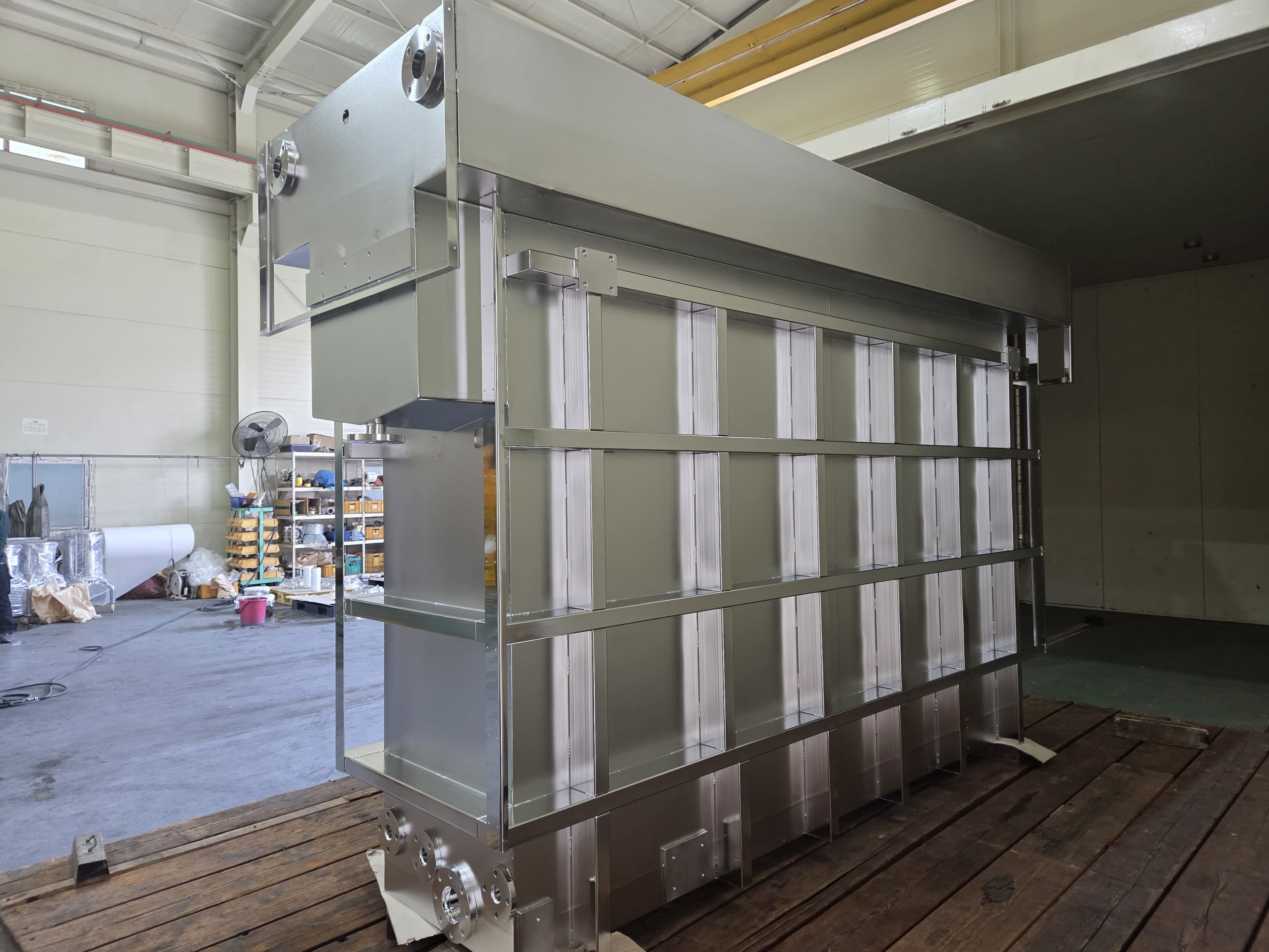 Electropolishing of UHP gas line piping for semiconductor application
